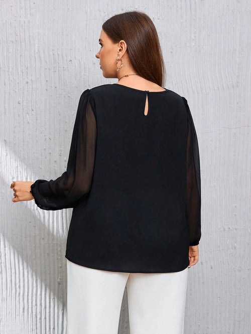 Blusa Plus Size Manga Longa com Manga Transparente