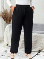 Calça Plus Size Reta com Cintura Elástica