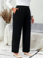 Calça Plus Size Reta com Cintura Elástica
