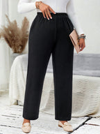 Calça Plus Size Reta com Cintura Elástica