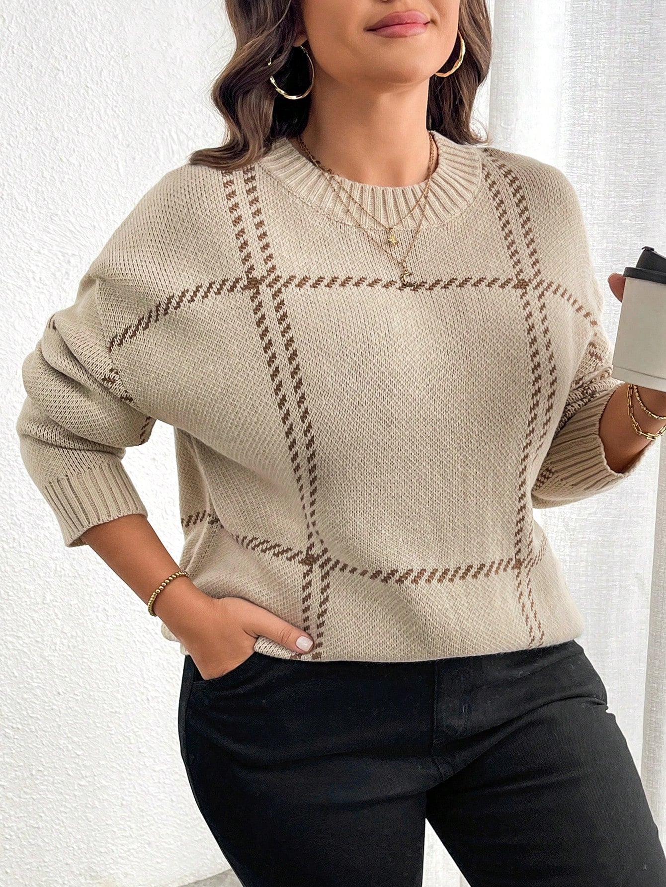 Suéter Feminino de Tricô Xadrez Gola Redonda Plus Size