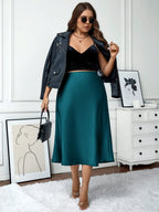 Saia Plus Size Midi em Cetim 