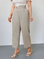 Calça de Alfaiataria Plus Size Feminina Reta com Cintura Elástica