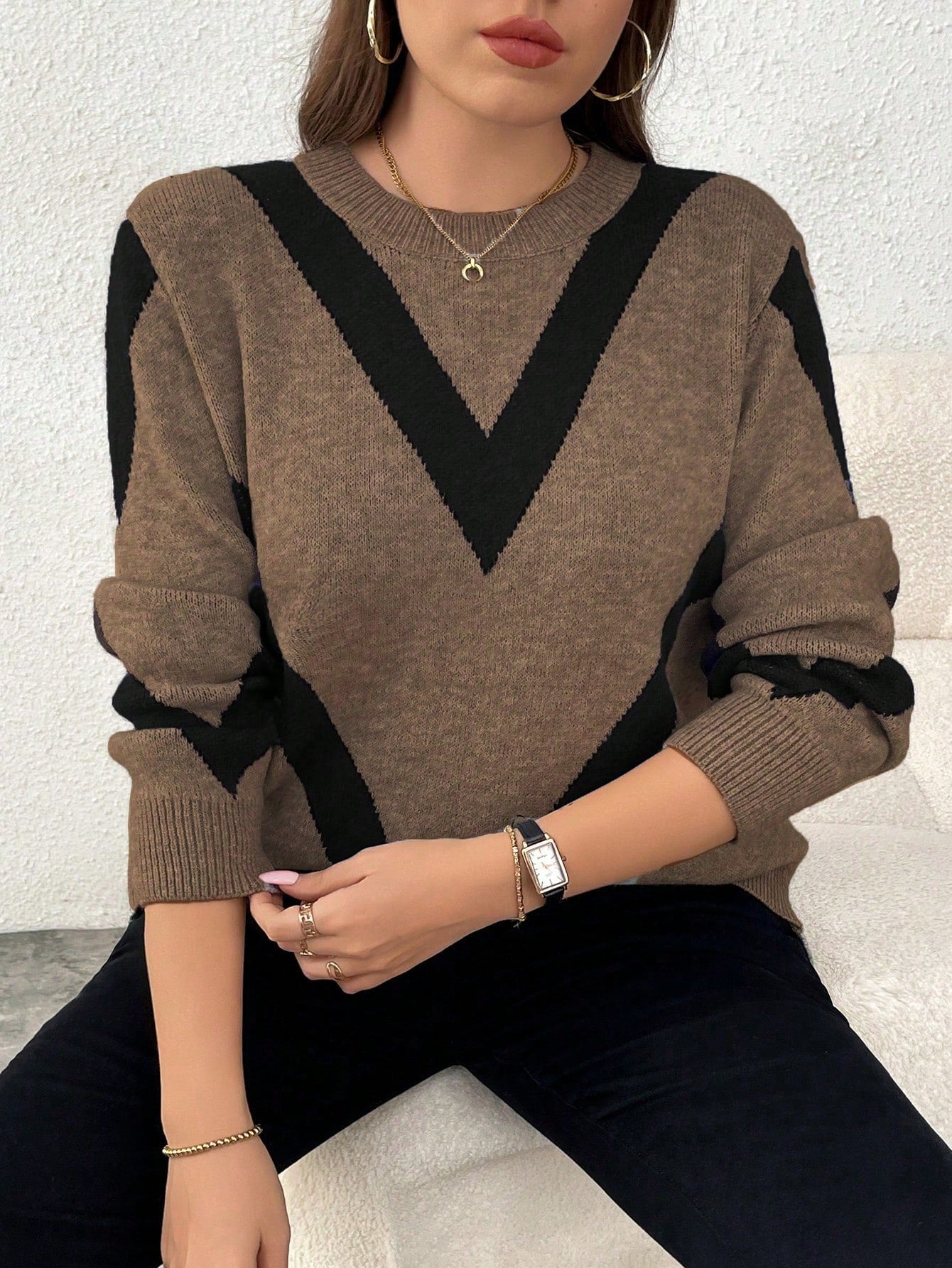 Suéter Plus Size Feminino Detalhe em V