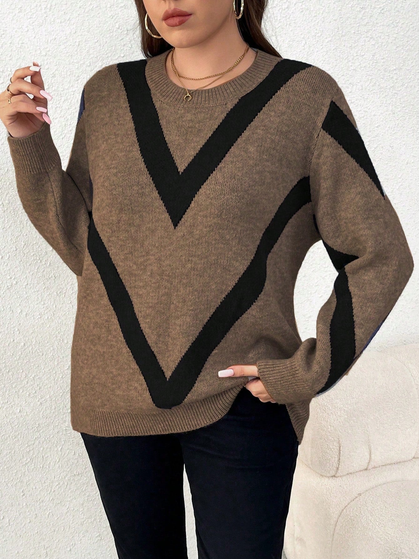 Suéter Plus Size Feminino Detalhe em V