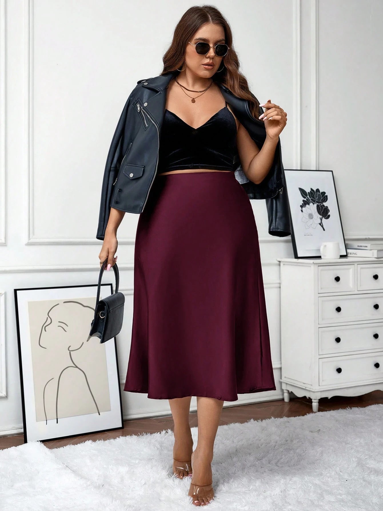 Saia Plus Size Midi em Cetim 
