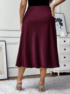 Saia Plus Size Midi em Cetim 