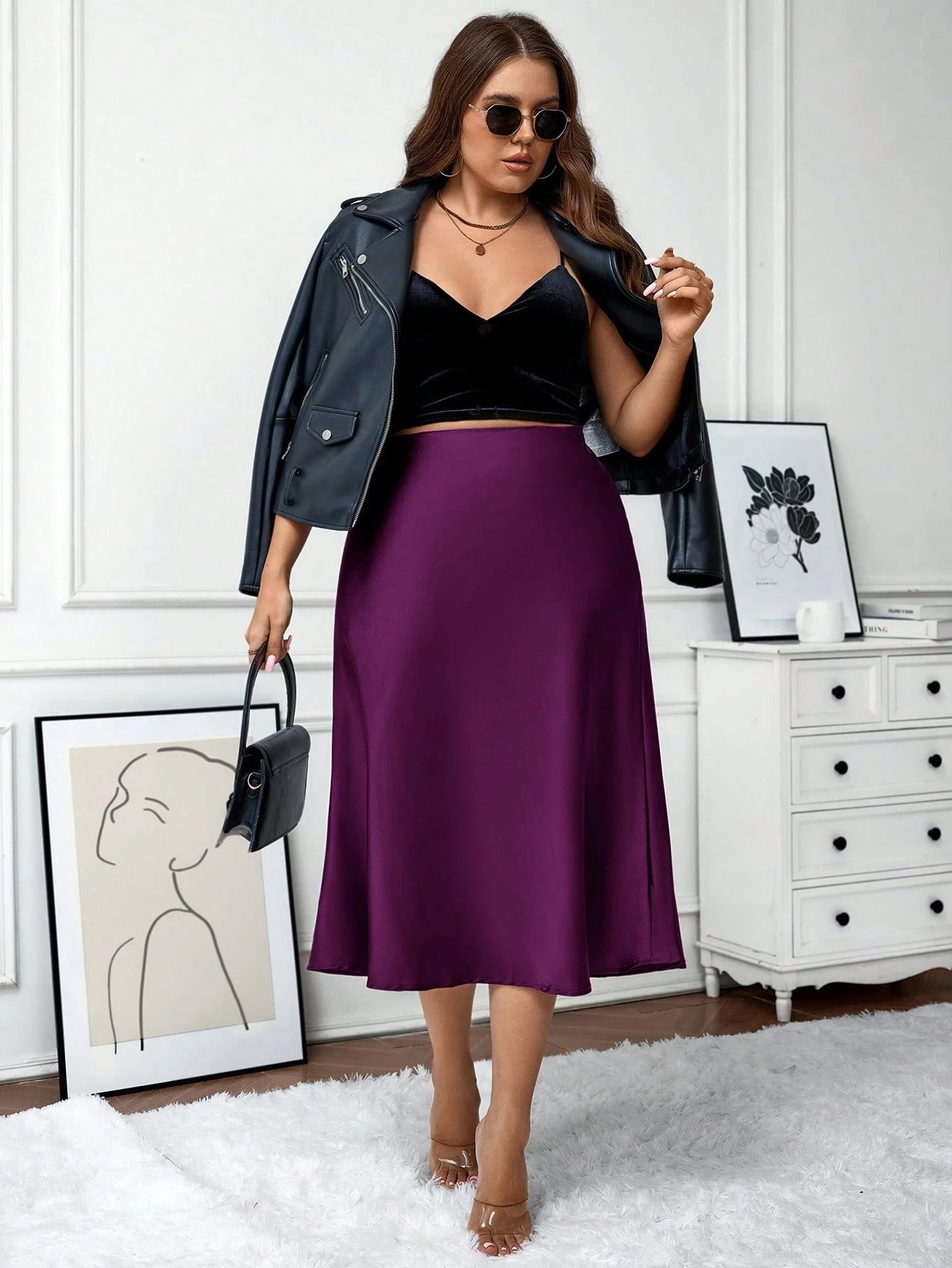 Saia Plus Size Midi em Cetim