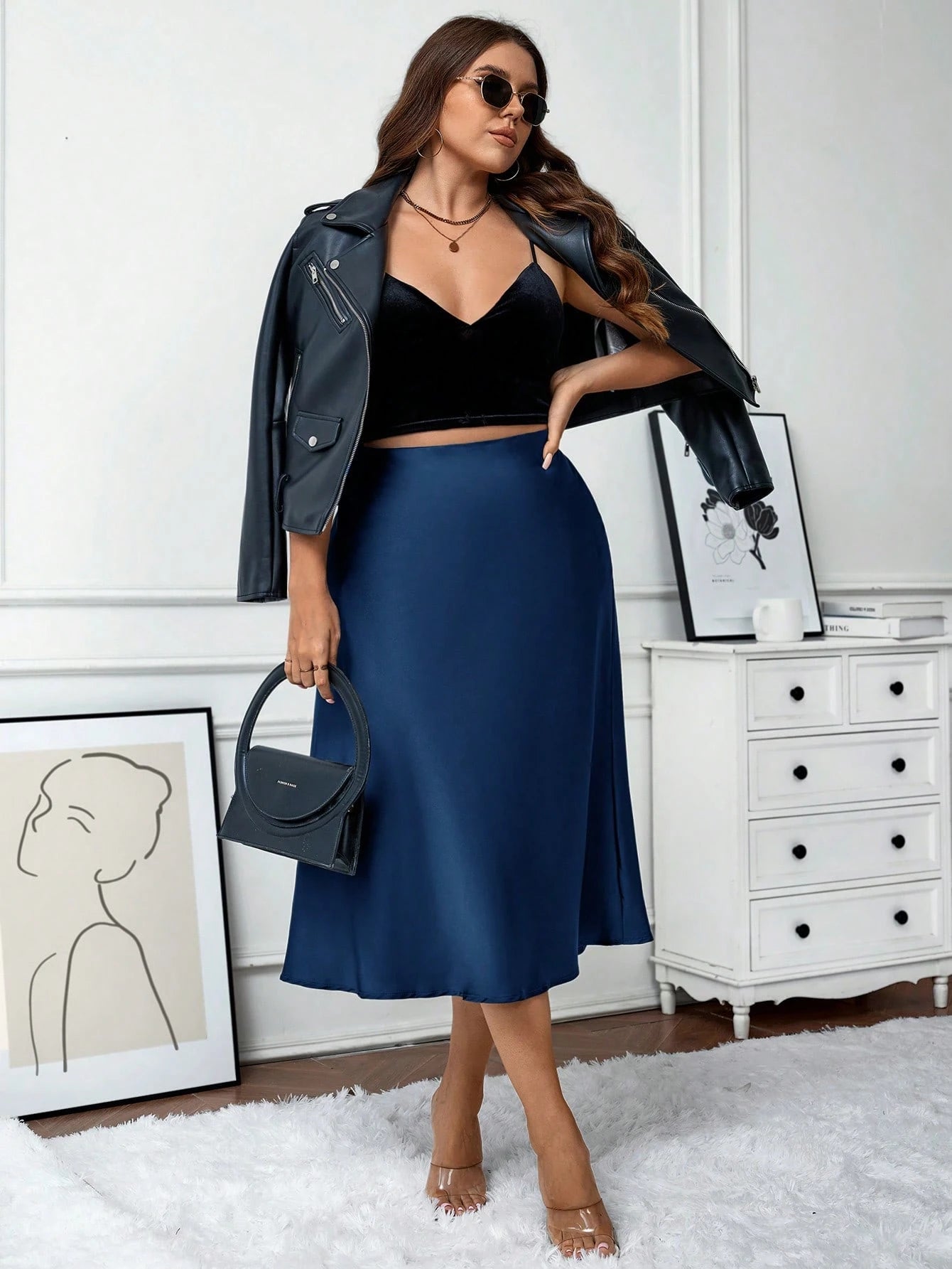 Saia Plus Size Midi em Cetim 