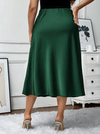 Saia Plus Size Midi em Cetim 