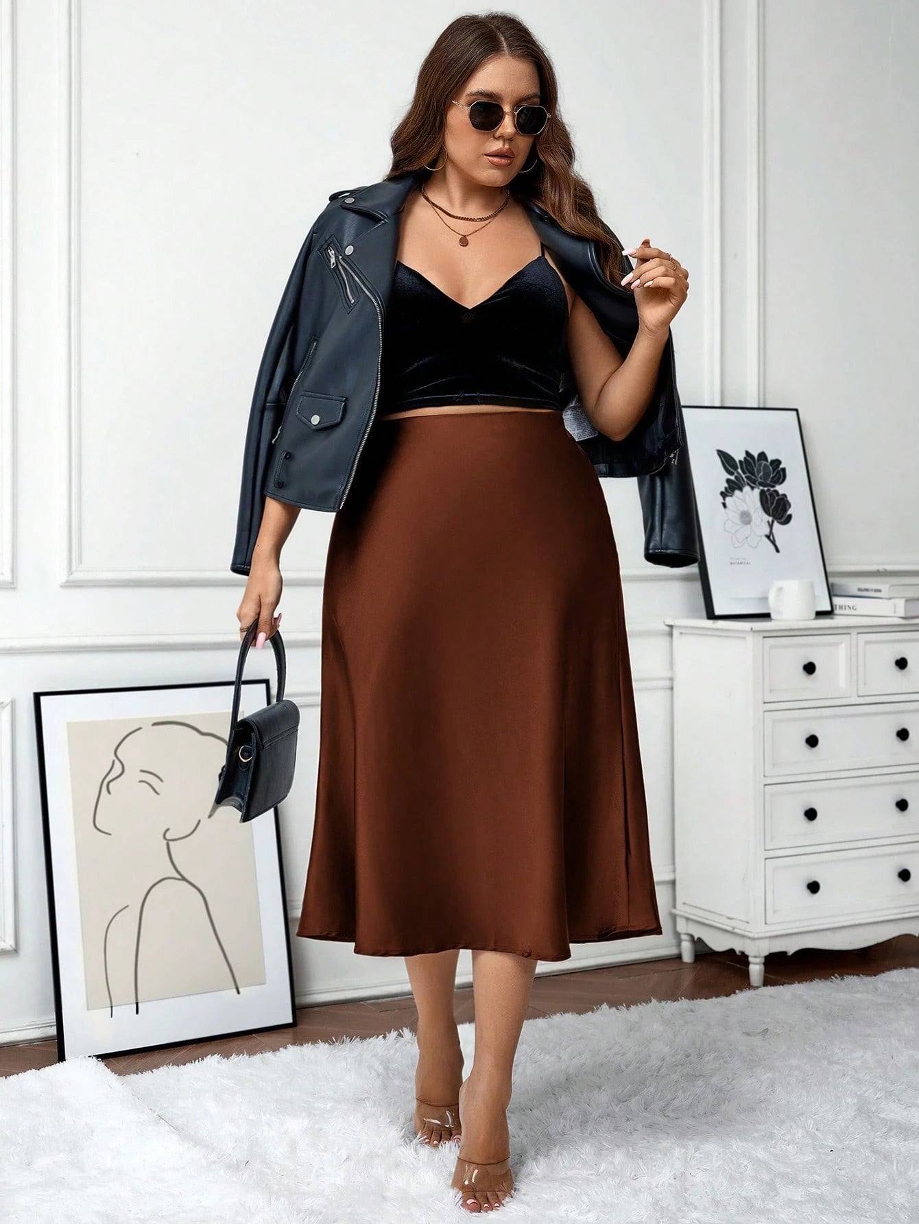 Saia Plus Size Midi em Cetim 