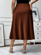 Saia Plus Size Midi em Cetim 