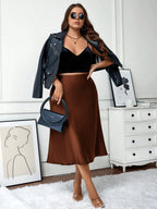 Saia Plus Size Midi em Cetim 