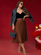 Saia Plus Size Midi em Cetim 