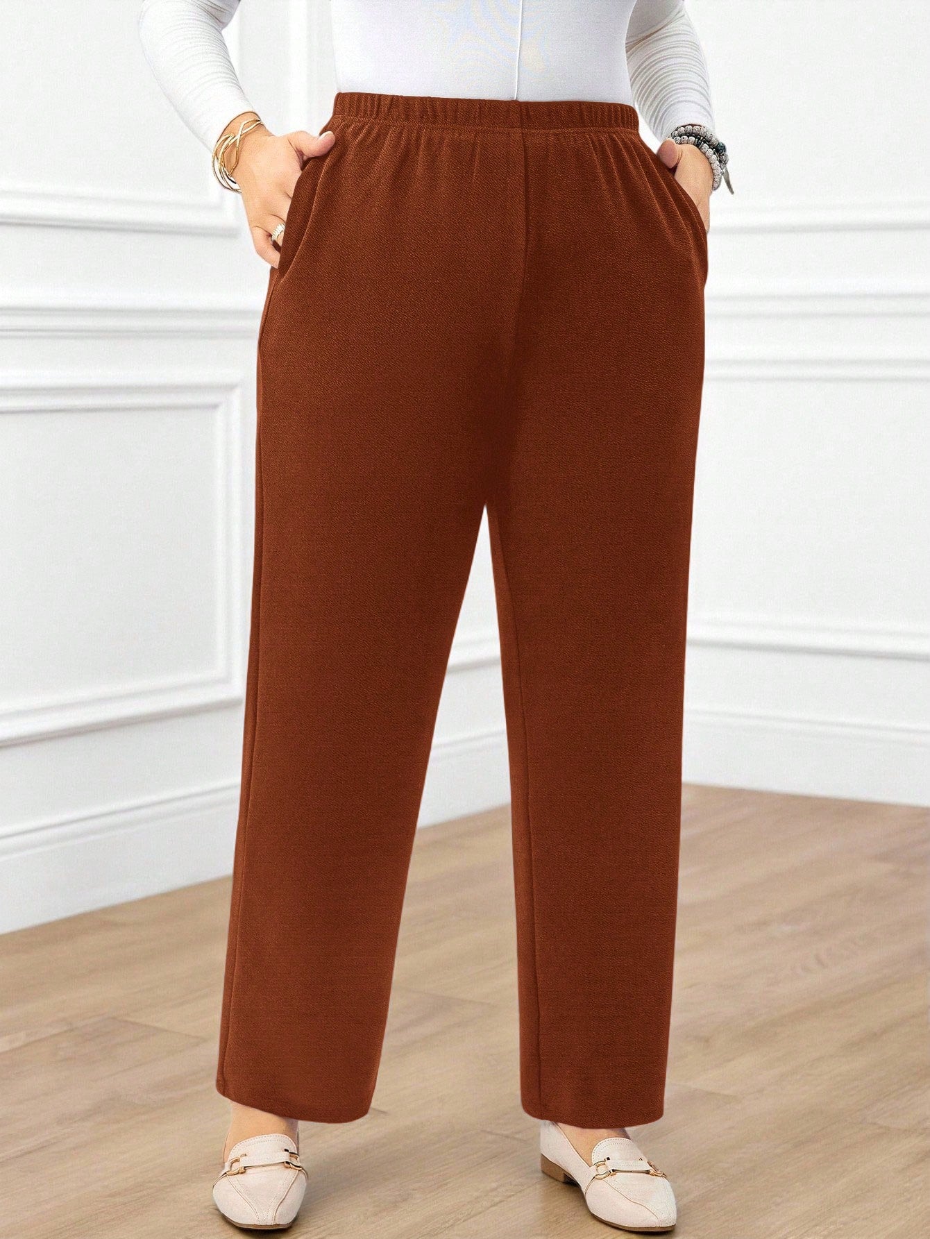 Calça Plus Size Reta com Cintura Elástica