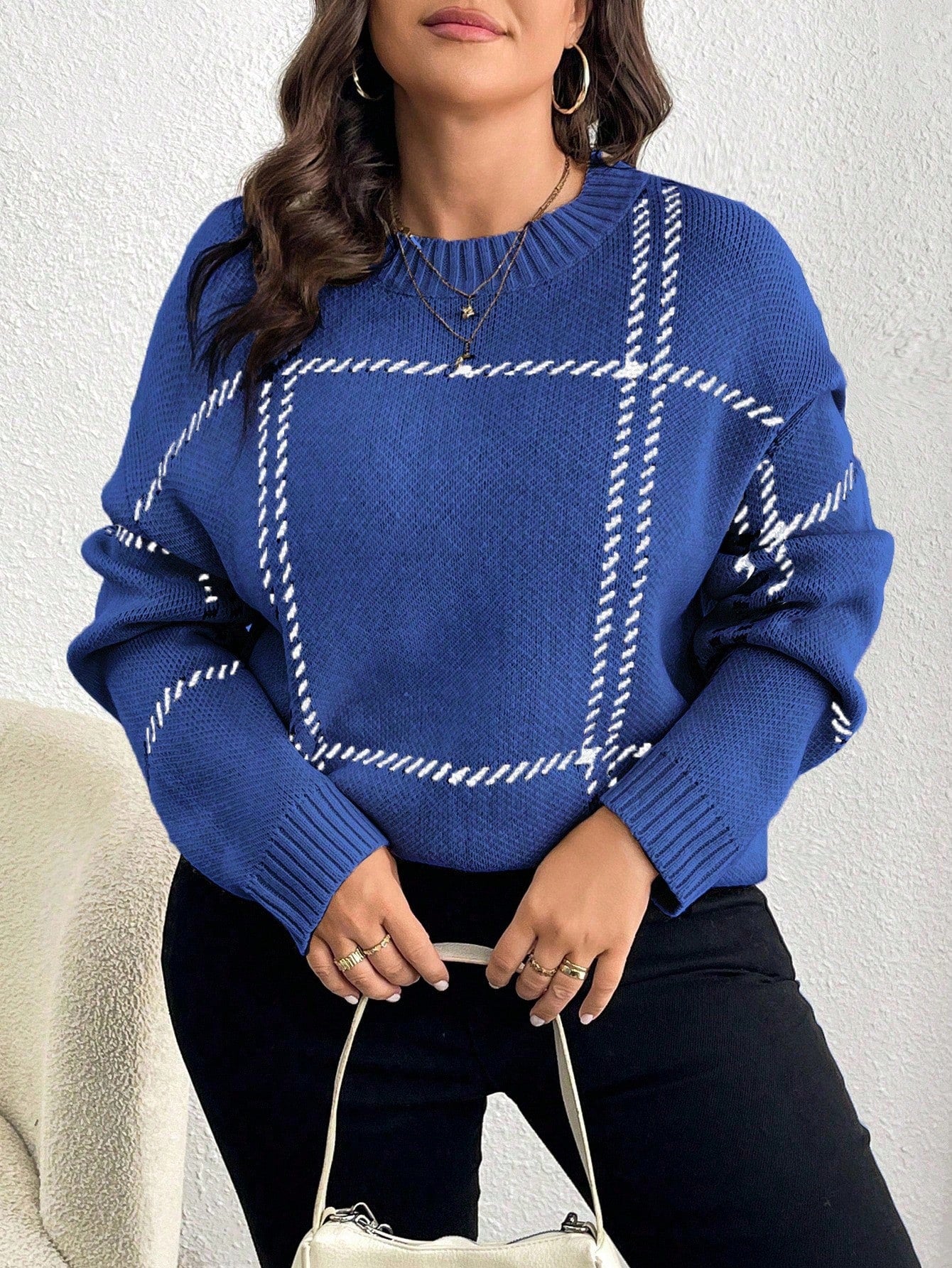 Suéter Feminino de Tricô Xadrez Gola Redonda Plus Size