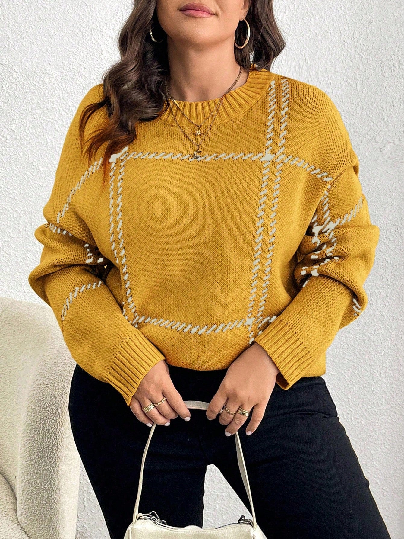 Suéter Feminino de Tricô Xadrez Gola Redonda Plus Size