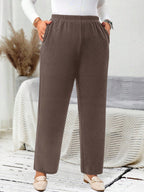 Calça Plus Size Reta com Cintura Elástica