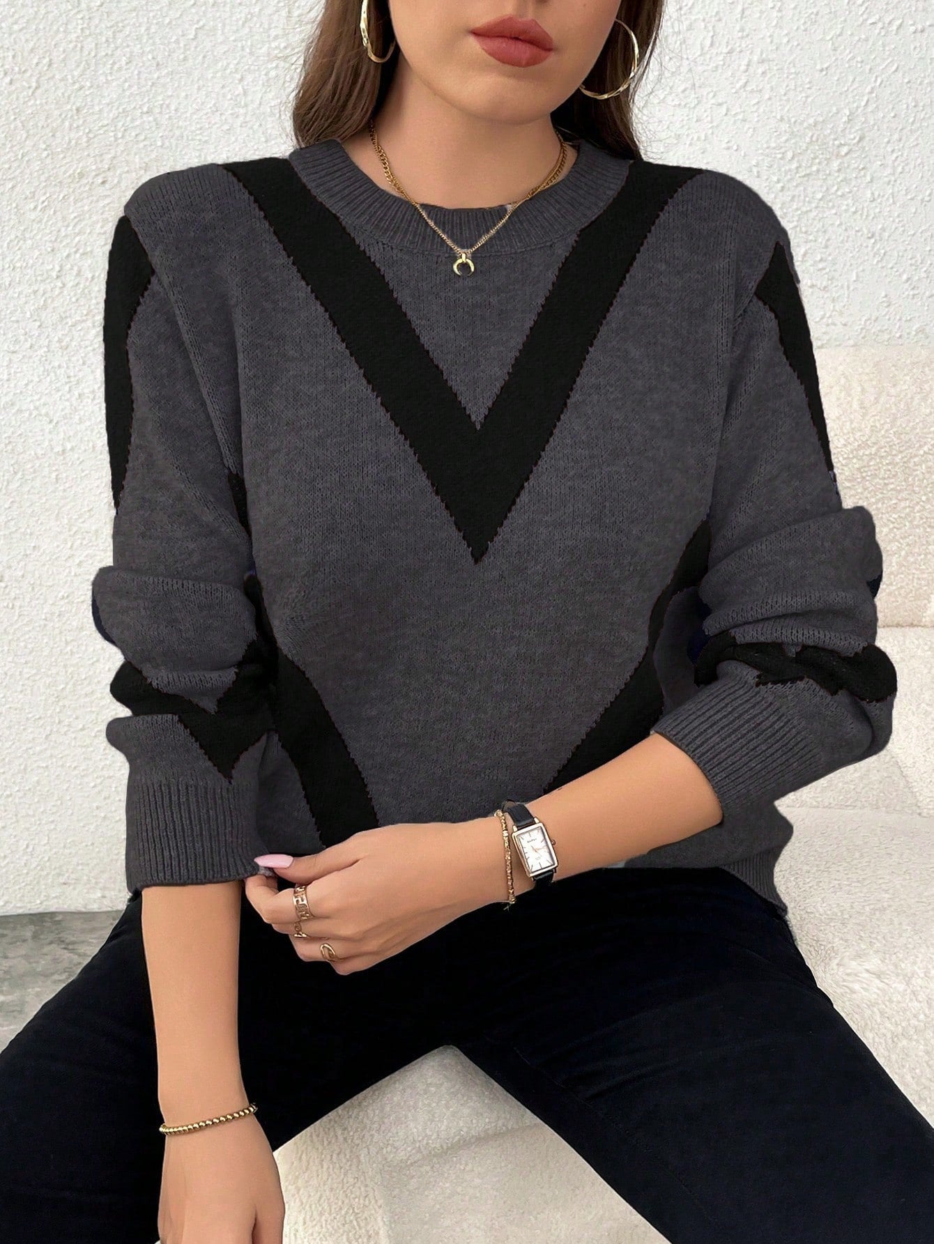 Suéter Plus Size Feminino Detalhe em V