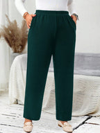 Calça Plus Size Reta com Cintura Elástica