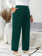 Calça Plus Size Reta com Cintura Elástica