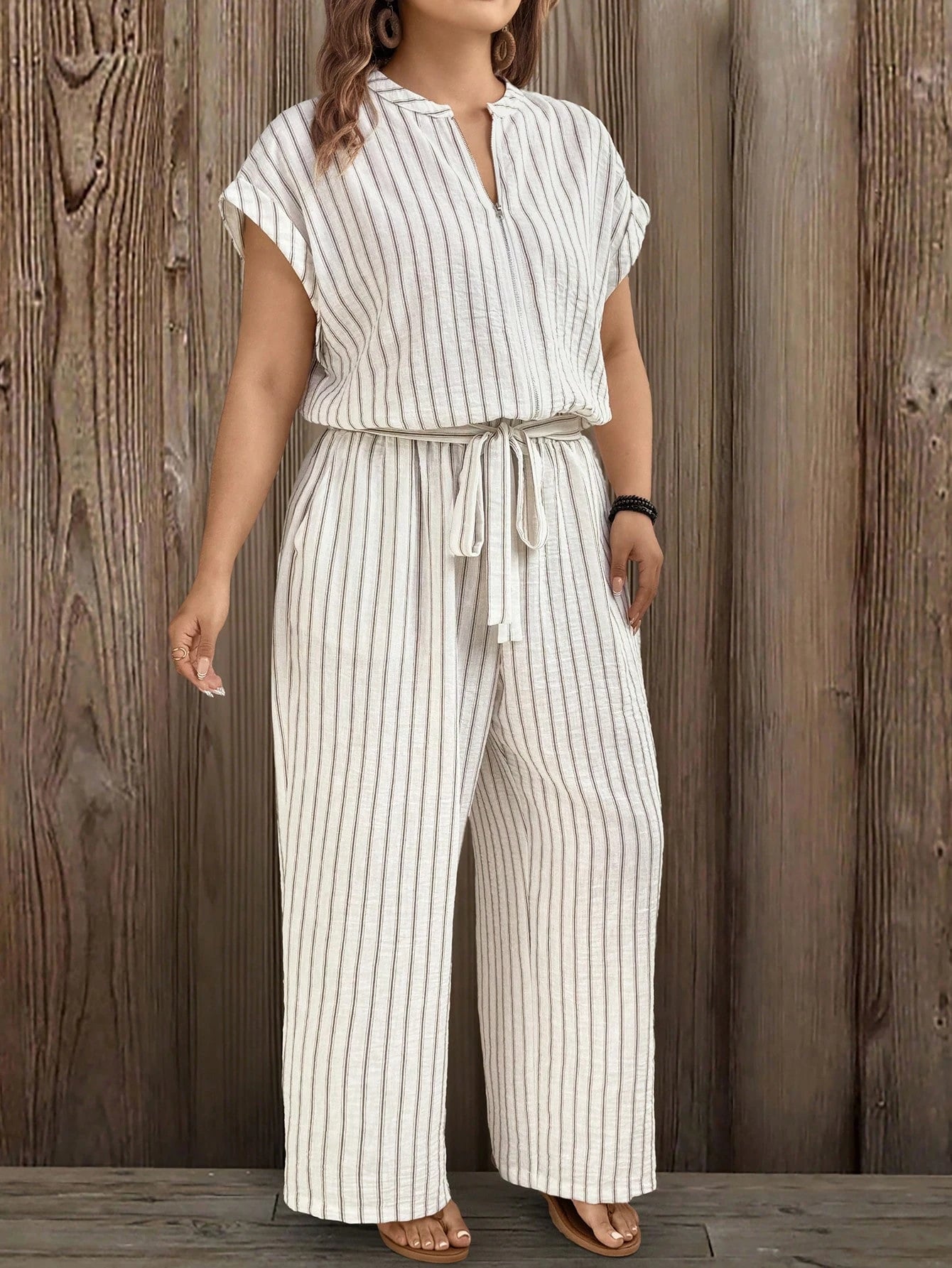 Macacão Plus Size Feminino Listrado Casual 