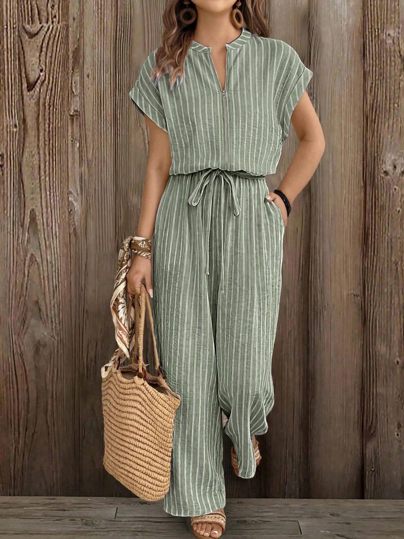 Macacão Plus Size Feminino Listrado Casual 