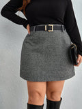 Saia Plus Size Curta Xadrez Social