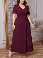 Vestido Plus Size Longo Elegante Plissado