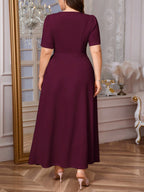 Vestido Plus Size Longo Elegante Plissado