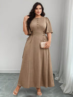 Vestido Plus Size Longo com Amarração na Cintura