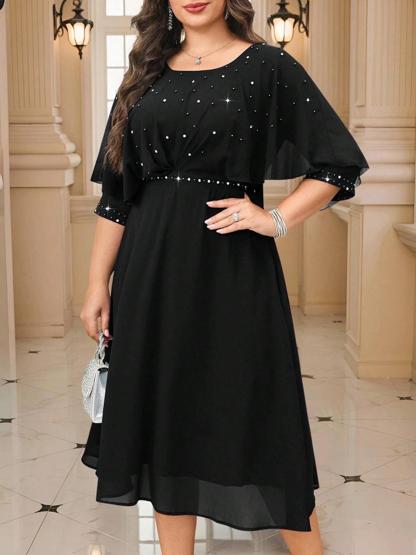 Vestido Plus Size Midi Festa com Brilho em Chiffon