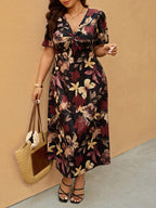 Vestido Plus Size Midi Floral Decote V