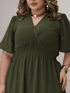 Vestido Plus Size Midi Transpassado Manga Curta