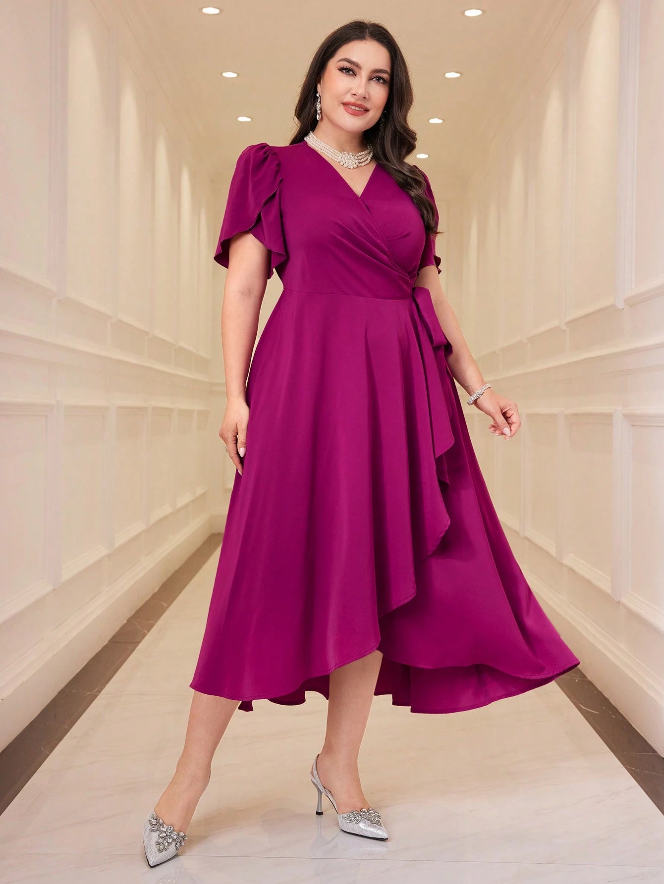 Vestido Plus Size Social Midi Transpassado